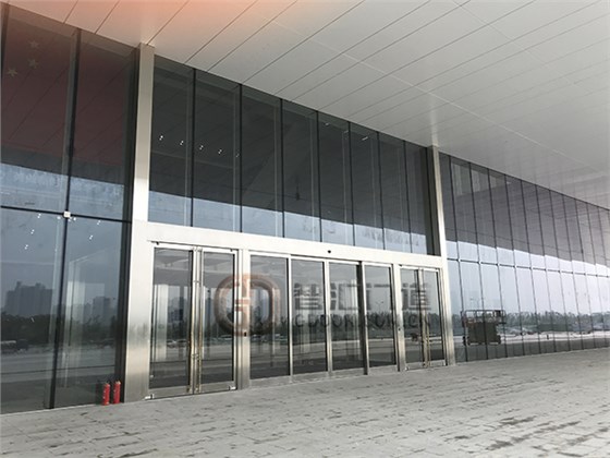 西安絲路會(huì)展中心門區(qū)