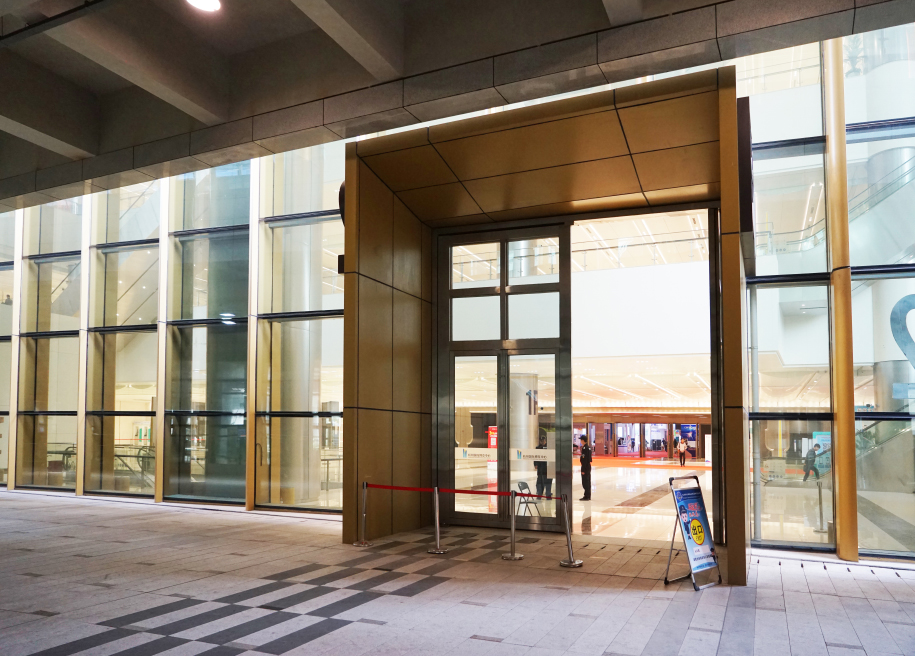 大型場館子母門 GP30